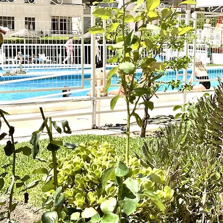 La Nogalera Luxury & Pleasure توريمولينوس